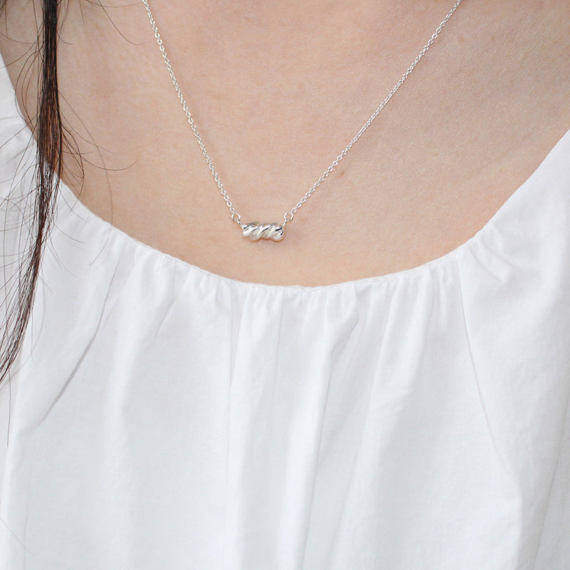 Mashmallow necklace