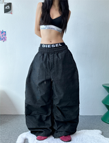ステッチングポイントパラシュートデニムパンツ🖤