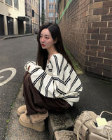 [ORIGINAL] Soy Stripe V-Neck Oversized Sweatshirt