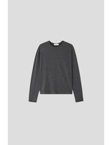 ベーシック長袖Tシャツ