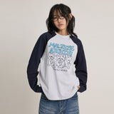 マルチーズアーカイブライングラフィック長袖Tシャツ