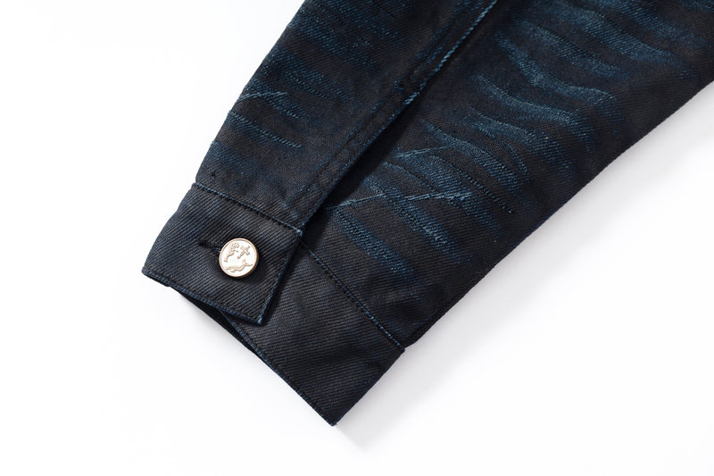 COATED KNIFE-SCRAPED HAND-WIPED DISTRESSED DENIM JACKET