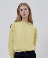 KIRSH PLAIN INCISION WOVEN WINDBREAKER [LIGHT YELLOW]
