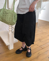 [unisex] Woven Button Pintuck Bermuda Wide Banding Pants