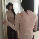 Lume unbalanced shoulder slit turtleneck knitwear