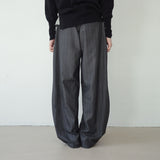 stripe curved wide slacks