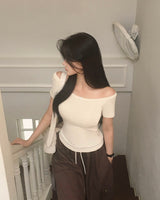 [MADE] ミューズスリムフィットオフショルダーショートスリーブTシャツ