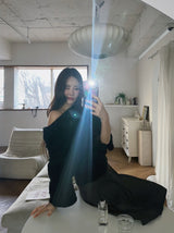 Chic black unbalanced off-shoulder knitwear