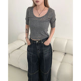 Modern U-neck T