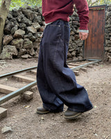 Never Curved Panel Raw Denim