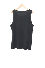Pig over sleeveless T