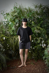 ESSENTIAL PLEAT U-NECK 1/2 TEE (Black)