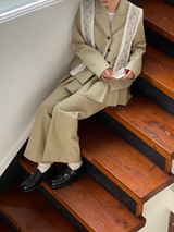 behind frill jacket (cut out) 