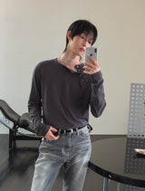 Trav Diagonal Henley Neck Long Sleeve T-shirt