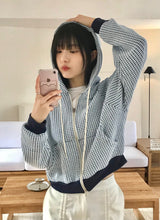 ユニバ―ジップアップ