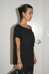 520 Off-Shoulder T-shirt (Black)