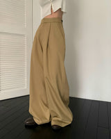 Meld Buckle Pintuck Slacks Pants