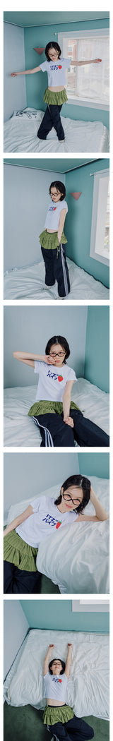 ストロベリー ロゴ クロップTシャツ
