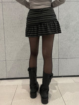 リボンストリングスリットボタンボーダースカート