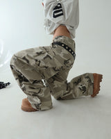 [UNISEX] ピンタックカーモカーペンターワイドパンツ