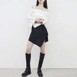 アヌオフショルダーバックルtシャツ