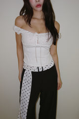 Daisy White Punching Sleeveless T-shirt