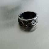 Carved Layer Wide Ring