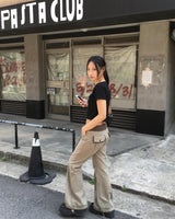 カーキロウブーツカットパンツ