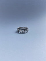 PEBBLE RING