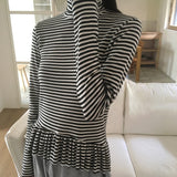 (Plain) ホテフリルレイヤードインナータートルネックTシャツ