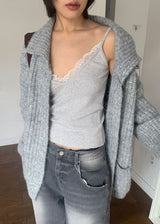 SLIP LACE SLEEVELESS