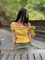 Unbalanced Color Off-Shoulder Strap Stripe Tee
