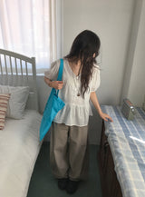 ムニルストライプVネックハーフボタンブラウス