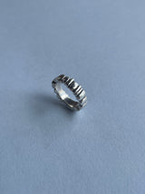 PEBBLE RING