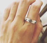 UNCHAIN RING ( S )