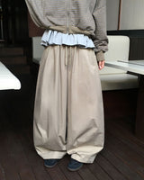 One-pin tuck strap balloon cotton pants