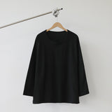 BSTUDIOS_30's LOOSE NECK TEE