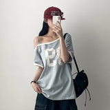 Lillit Numbering Unbalanced オフショルダー半袖Tシャツ