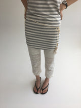 Laura Frill Capri Pants (2color)
