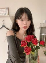 One Shoulder Slit Slim T-shirt (5color)