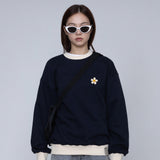 [UNISEX] Cream Flower Dot Coloring Sweatshirt