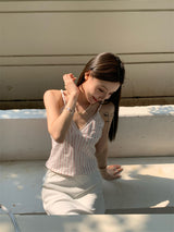 Mini heart V-neck sleeveless tee