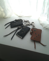 Kuhing Eyelet Stitch Leather Carabiner