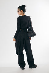 Middle low cut pin-tuck wide pants
