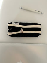 Clam round pencilcase _ Quilting black