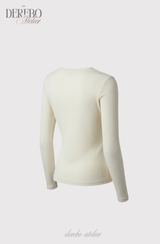 グロッシーVレースロングスリーブTシャツ