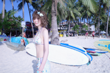 夏の女の子ビキニ
