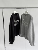 刺繍入りレタリングラウンドスウェットシャツ