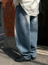 フィットバルーンワイドデニムパンツ