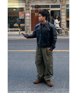 Curved diagonal cargo banding pants